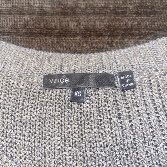 EUC Vince light Gray Crew Neck Sweater- Extra Small - Picture 4 of 6